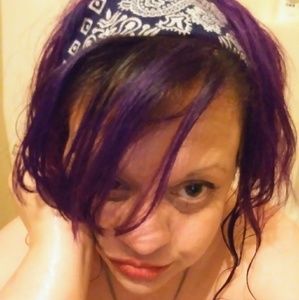 Meet your Posher, Dana